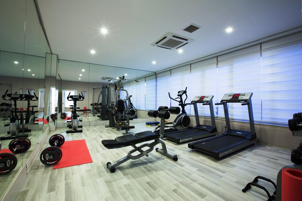 라마다 플라자 바이 윈덤 시데 외부 사진